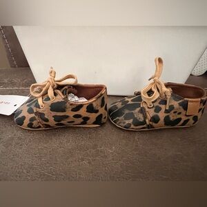 Leopard print infant shoes